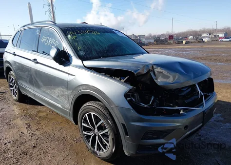 2021 Volkswagen Tiguan 2.0T Se/2.0T Se R-Line Black/2.0T Sel из США, поврежденный, VIN 3VV2B7AX4MM074792